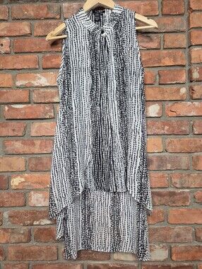 Papillon Black & White Layered Panel High Low Sleeveless Button Front Top Size S